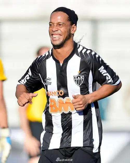 在现代足球 在现代足球