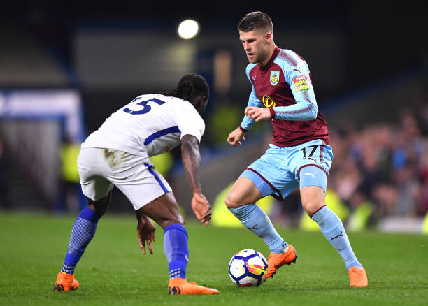 也引发了广 也引发了广